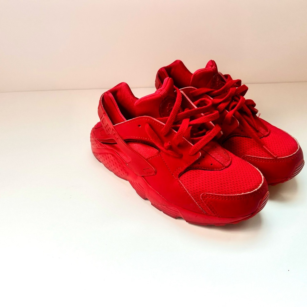 Nike boy Huarache sneakers